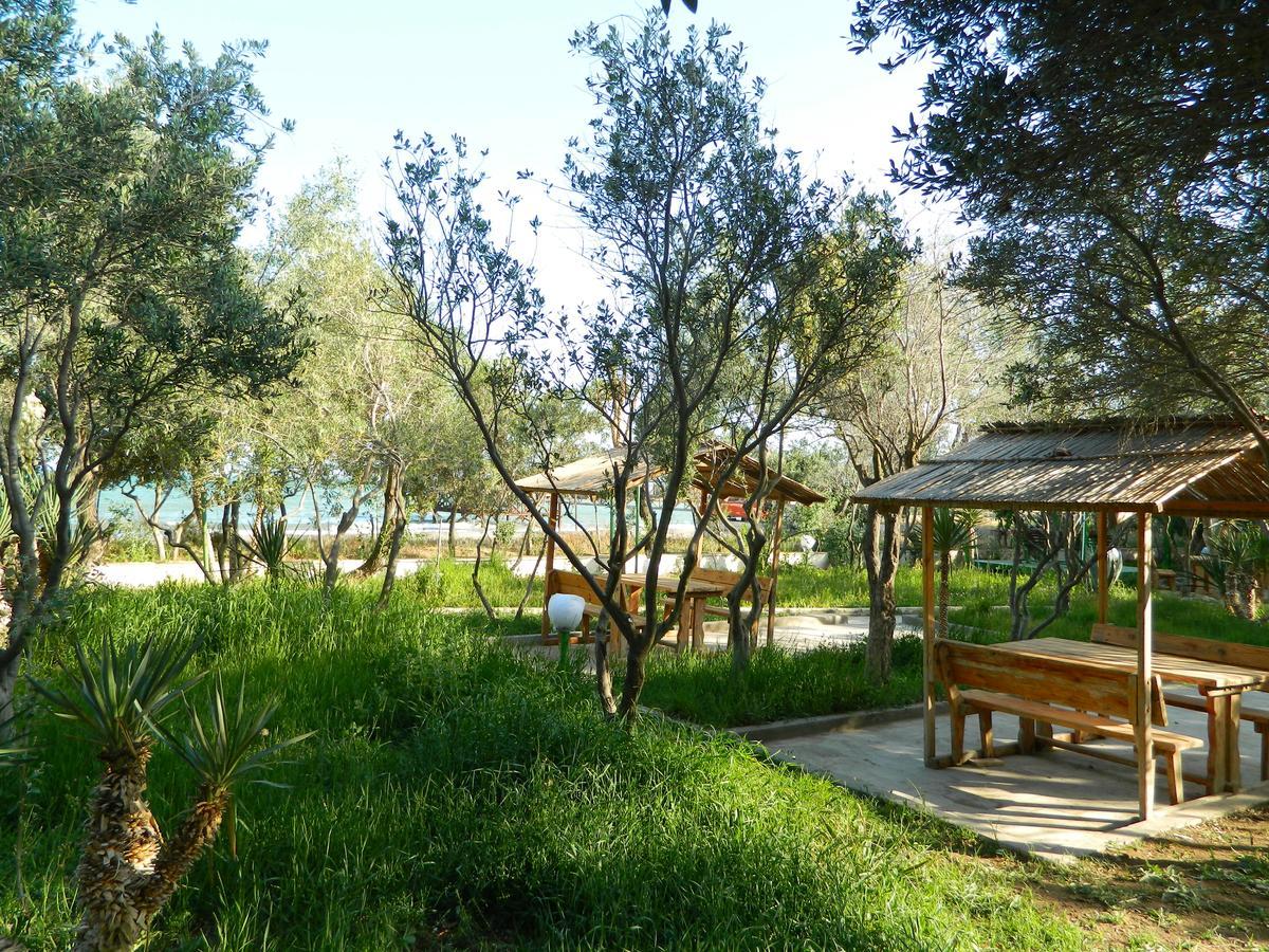 Mavi Dalga Beach Hotel Lokbatan ภายนอก รูปภาพ